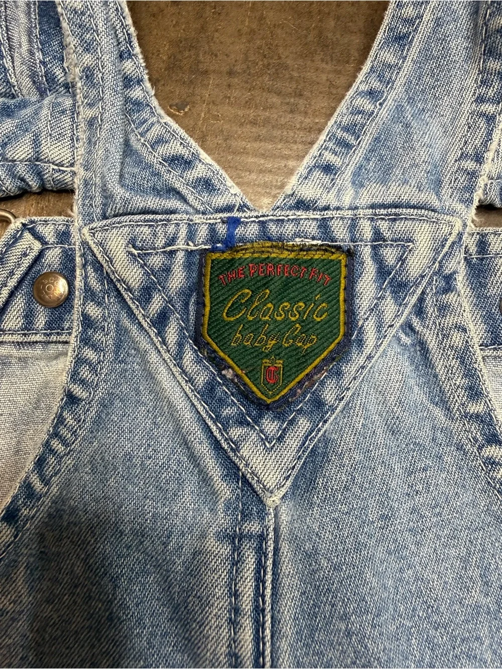 Vintage Baby Gap Classic Denim Short Overalls for Kids - Light Blue 12-18 months